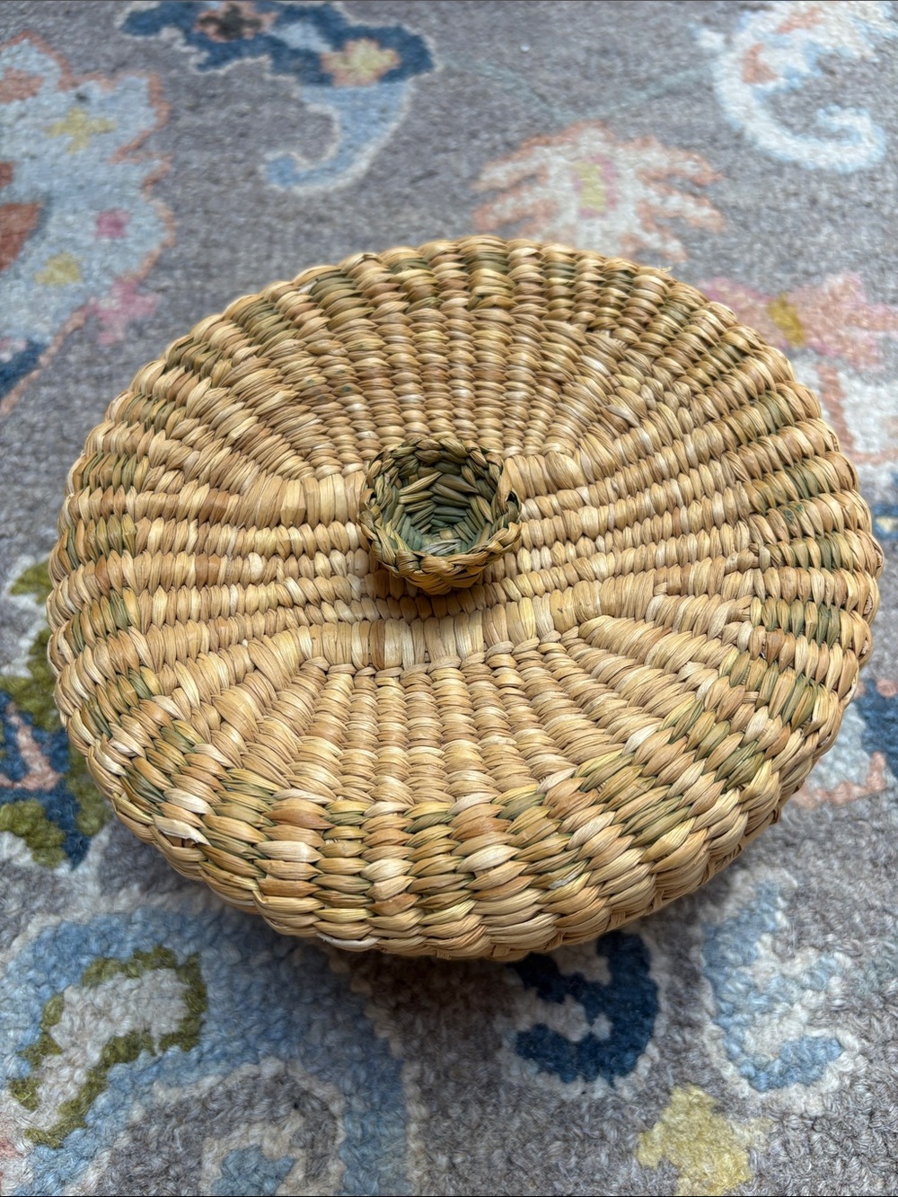 Woven Round Lidded Basket in Natural and Green - Picture 3 of 6